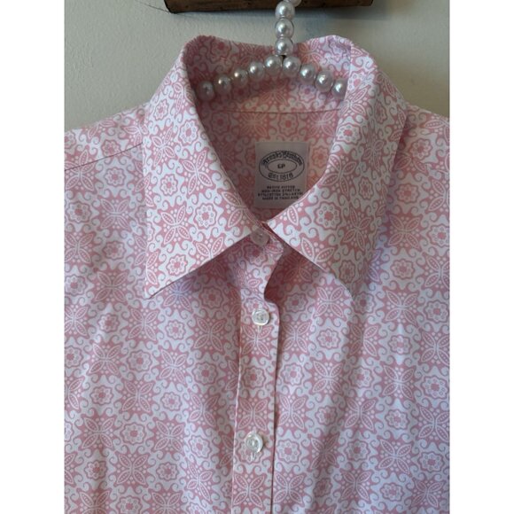 Brooks Brothers Petite Womens Size 6P Pink Floral Blouse Button Front Fitted - Picture 2 of 4